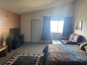 1 غرفة نوم ومكواة/لوح كي وسرير سفر وواي فاي مجانًا