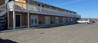 Airport Motel