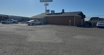 Airport Motel