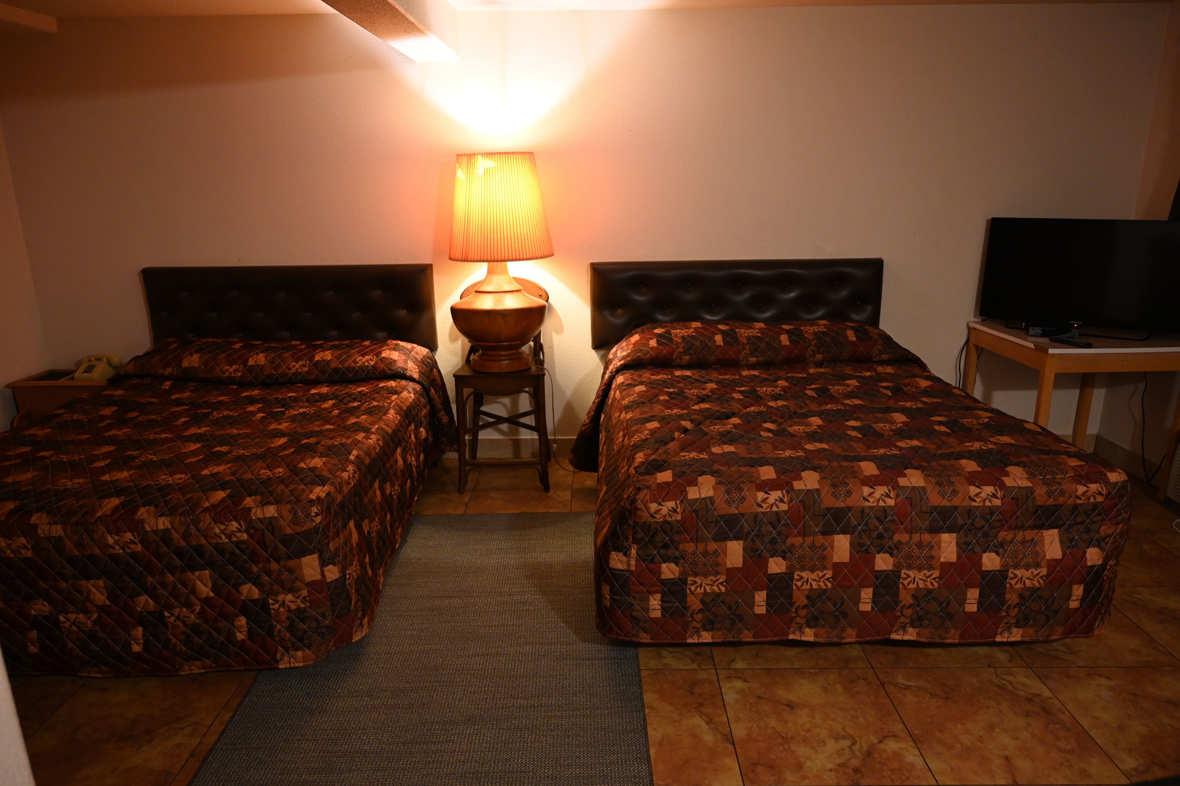 Basic Double Room | Free WiFi, bed sheets