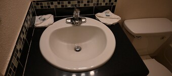 Airport Motel