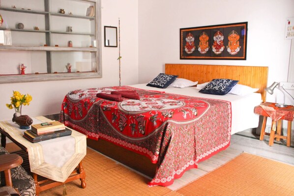 Egyptian cotton sheets, premium bedding, individually decorated