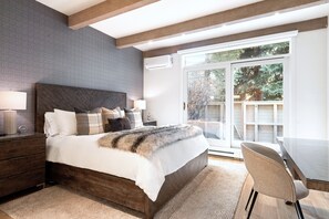 2 bedrooms, in-room safe, desk, free WiFi