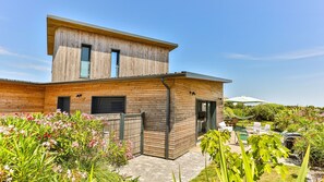 Exterior - Villa des Loups de Mer 1.5 km from the beach of Veillon (Talmont-Saint-Hilaire)