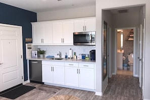 Microwave, coffee/tea maker, electric kettle, toaster