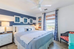 1 chambre, fer et planche à repasser, accès au Wi-Fi (inclus)