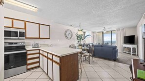 Interior - Seaside Beach & Racquet 4608 Views & Chill Hues (Orange Beach)