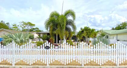 Manatee Pocket Place