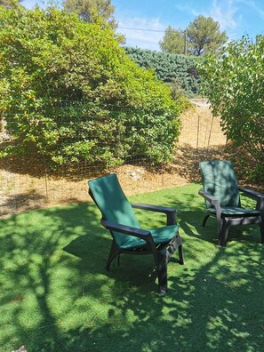 Property grounds - Rez de Chaussée de Maison Individuelle (Plan-d'Aups-Sainte-Baume)