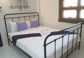2 bedrooms, premium bedding, blackout drapes, soundproofing - Baan Warintorn Court Nongkhai (Nong Khai)