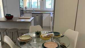 お食事