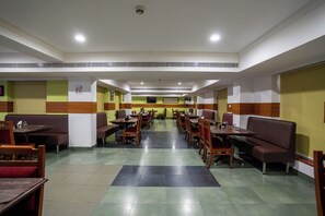 Dining - Malayalee Club (Chennai)