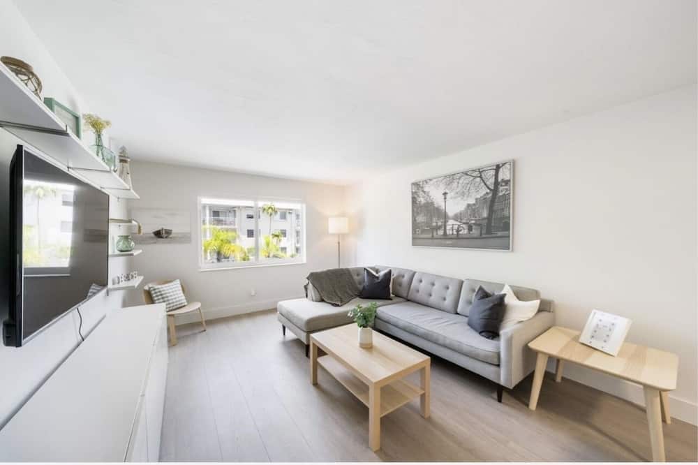 Key Biscayne Apartment