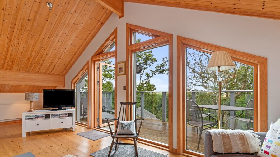 Lodge 5 Longbury - Luxury Lodge Woodland Views Restaurant and Spa Facilites
