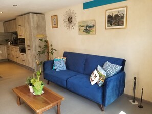 TV, books - Loft Arty à Yport (Yport)