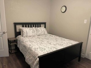 3 bedrooms, iron/ironing board, travel crib, WiFi