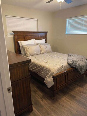 3 bedrooms, iron/ironing board, travel crib, WiFi