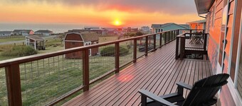 Perch - La Fiesta 47: Sunset ocean view home, close to town