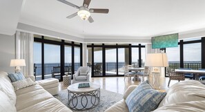 Smart TV, DVD player