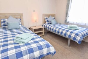 2 bedrooms, iron/ironing board, travel cot, free WiFi