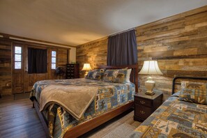 6 chambres, bureau, fer et planche à repasser, lit parapluie