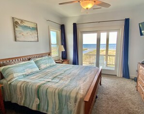 5 dormitorios, escritorio, tabla de planchar con plancha y cuna de viaje