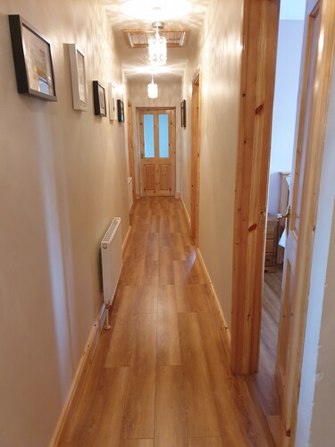 Reed Warbler Cottage, Ballinrobe - central to anything you might want to see/do