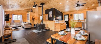 Grand Lake Getaway Near RMNP + Deck with Views!