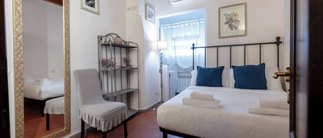 2 多间卧室、熨斗/熨衣板、免费 WiFi、床单