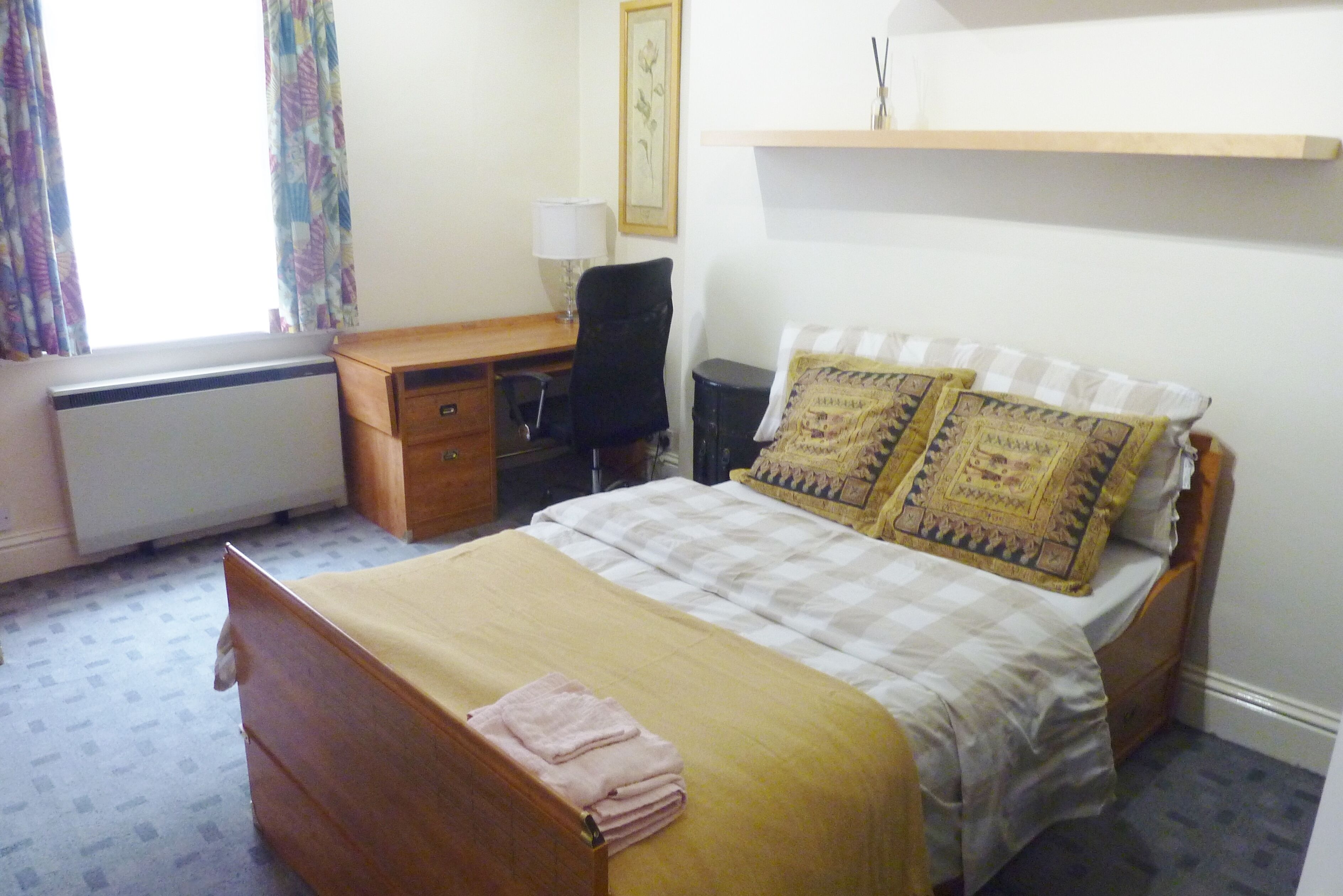 1 bedroom, desk, iron/ironing board, travel cot