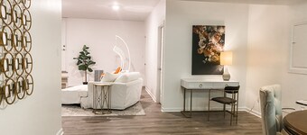 Private In-law suite in upscale neighborhood