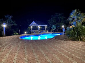 Outdoor pool - El Gran Mestizo Resort (Orange Walk)