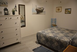 1 Schlafzimmer, Bügeleisen/Bügelbrett, Reisekinderbett, kostenloses WLAN