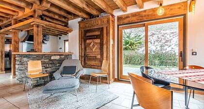 Chalet Savoyard D'exception Avec Piscine Chauffée