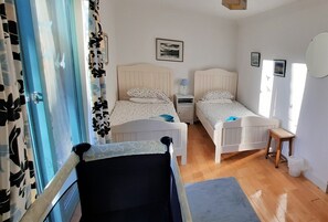 3 habitaciones, internet, ropa de cama y acceso para silla de ruedas 