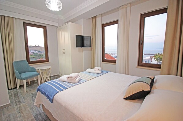 Deluxe Double Room, Sea View - Narlı Pansiyon (Bozcaada)