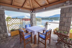 Outdoor dining - Beachfront Villa (Tivat)