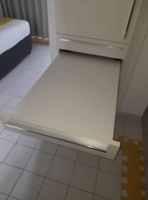 Bureau, Wi-Fi gratuit, draps fournis