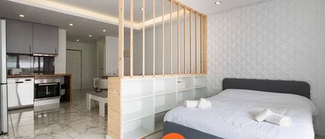 Iron/ironing board, free WiFi