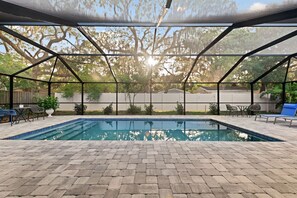 Outdoor pool, a heated pool - Sunny Oasis: Bright, Private and Beautiful Retreat!
Magnolia Rentals (Sarasota)