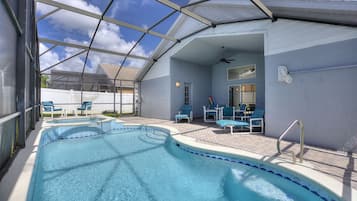 Piscine extérieure, piscine chauffée