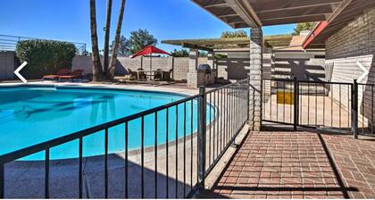 Beautiful 4 bedroom 2 bathroom with pool