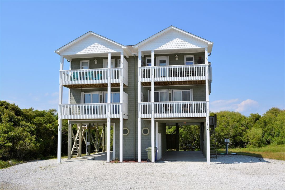 Duplex 111 and 113 Volusia Dr.