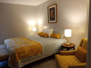 5 habitaciones, escritorio, tabla de planchar con plancha y wifi gratis 