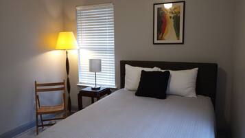 4 habitaciones, escritorio, tabla de planchar con plancha y wifi gratis