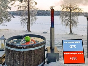 Tina de hidromasaje al aire libre