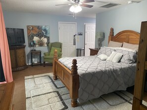 1 bedroom, iron/ironing board, free WiFi, bed sheets - Sea Trail Golf and Beach Get Way (Sunset Beach)