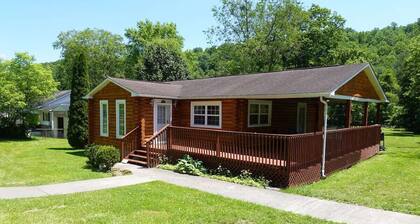 The Shack, An exquisite 3 bed room log cabin.