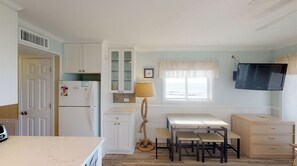 Fridge, microwave, oven, stovetop - Oceanfront, Top Floor/ Corner Sea Cabin, Gorgeous Views with Pool (Isle of Palms)