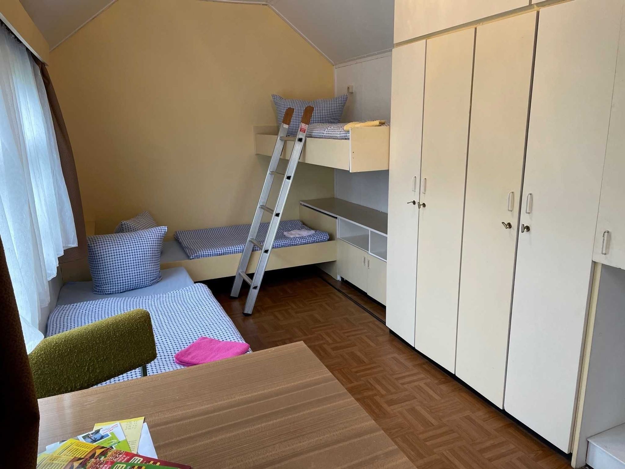 Family room two single beds no. 2 - zz_Lokschuppen Pasewalk overnight stay in the